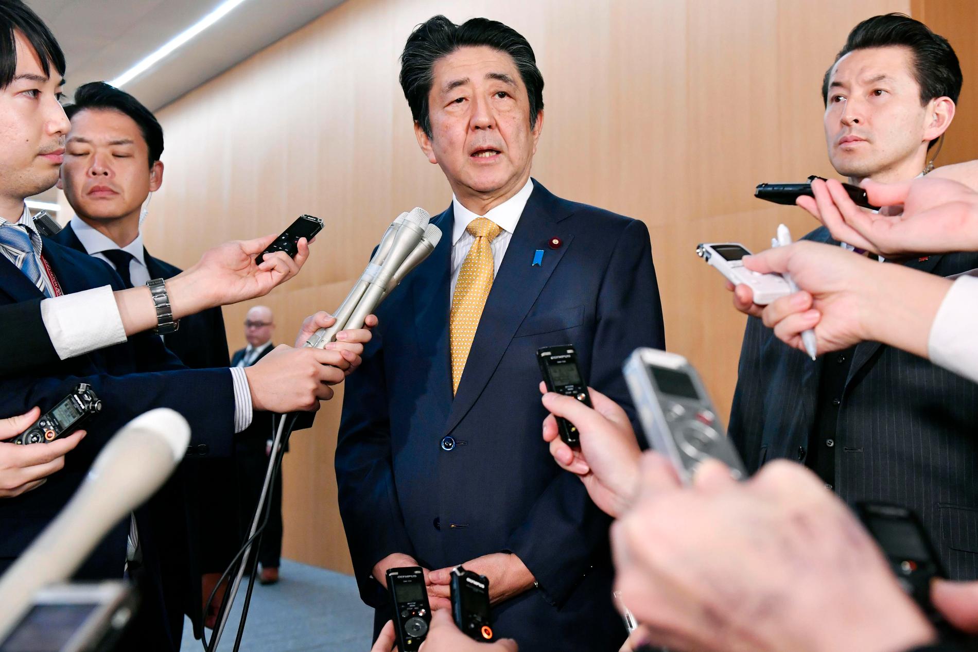 Japans premiärminister Shinzo Abe säger efter beskedet att Sydkorea fattat ett strategiskt beslut.