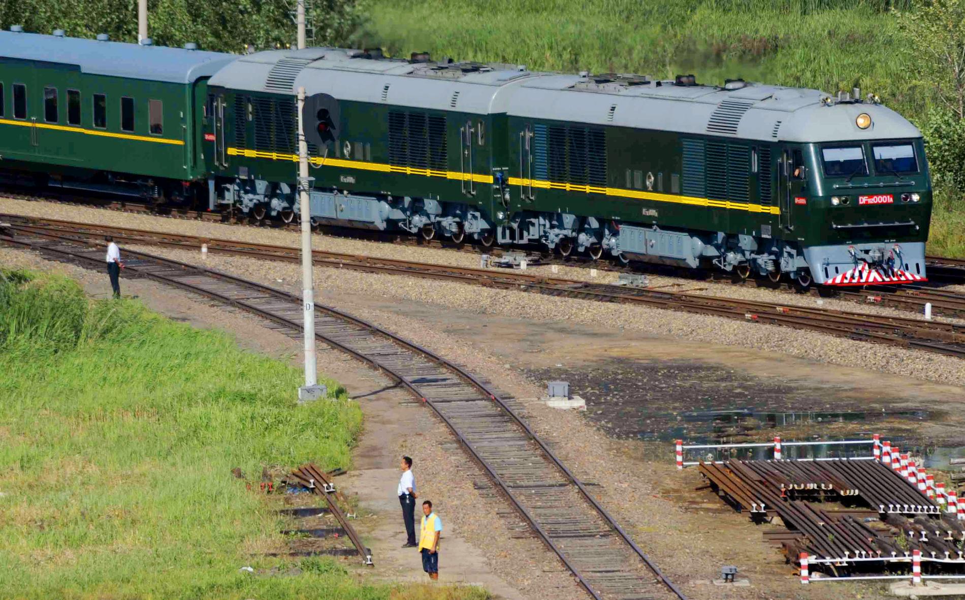 Det gröna tåget har Kim Jong-un ärvt av sin pappa Kim Jong Il. Det kör inte snabbare än 60 kilometer i timmen. 
