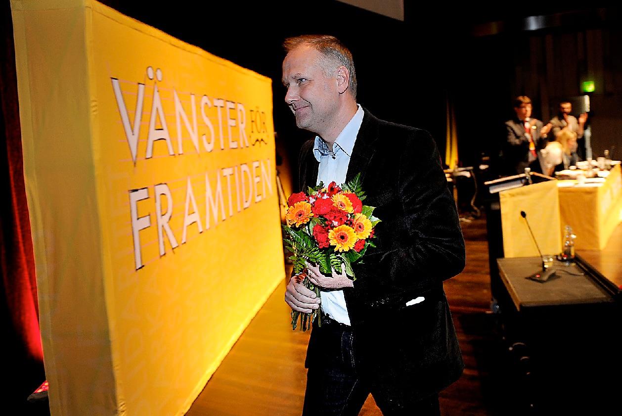 Det är männen som dominerar på partiledarposterna, och i går blev Jonas Sjöstedt den sjunde manliga partiledaren när han valdes som Vänsterpartiets nya ledare. (Bilden är ett montage)