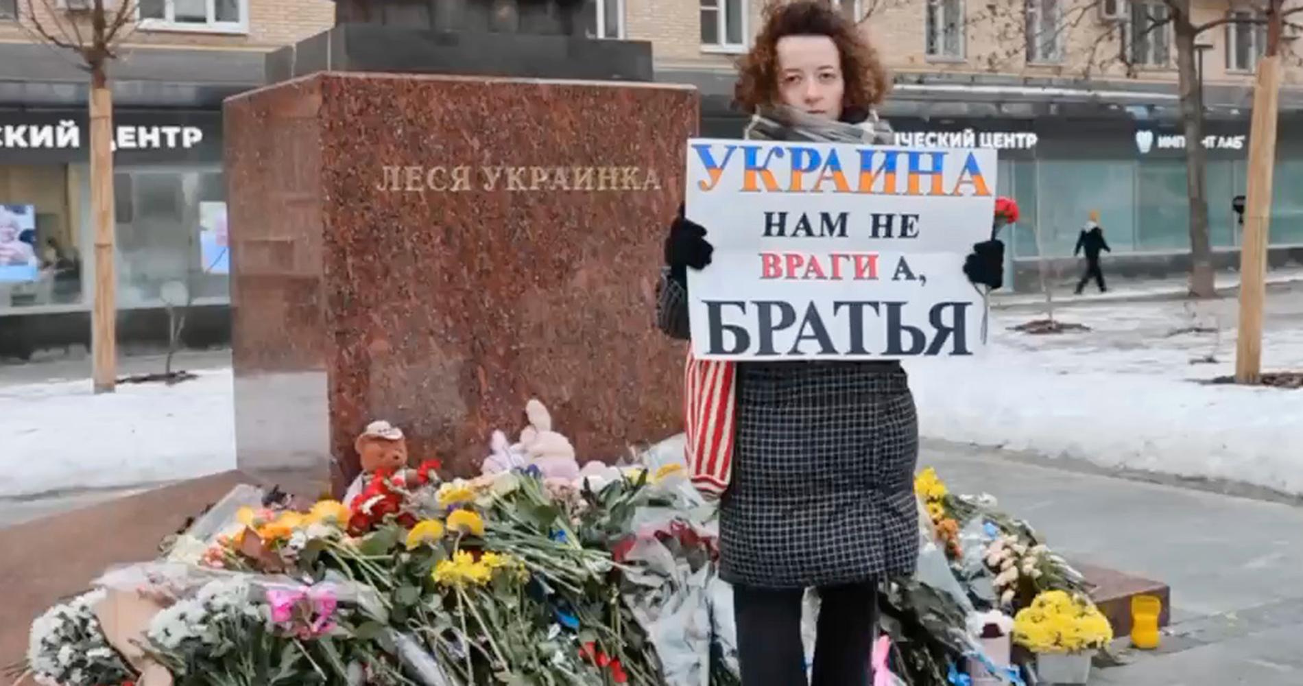 Nejlikorna slut i Moskva efter Dnipro-attacken