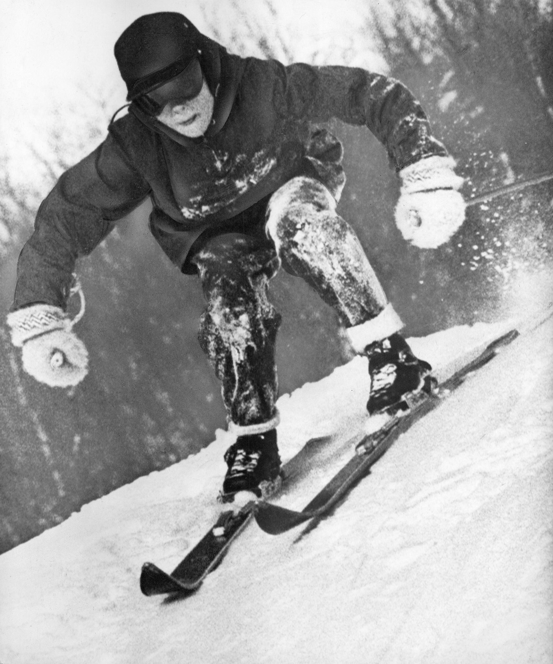Se upp i backen! Kronprins Carl Gustaf, 12, åker skidor utför i Storlien vintern 1958.