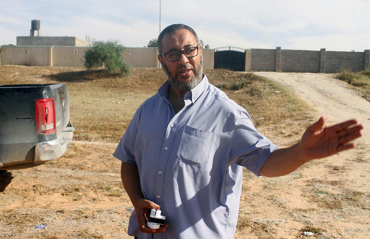 Abedis pappa, intervjuad av Reuters i Libyen. 