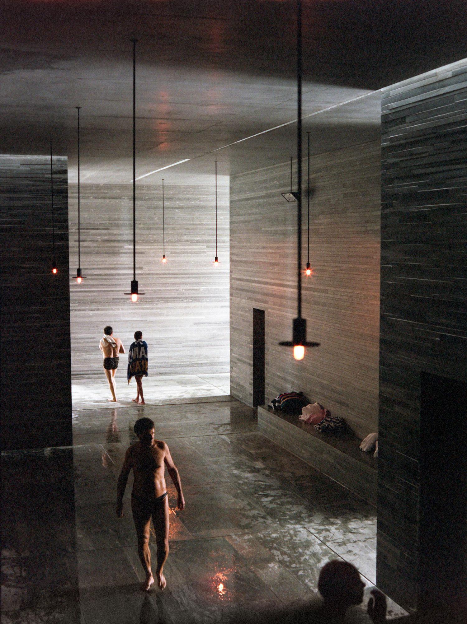 7132:s spa, Therme Spa, i Vals. Även det arkitektsprisbelönat liksom övriga delar av resorten.