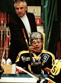 Curt Lundmark och Daniel Rydmark deppar efter degraderingen år 2000.