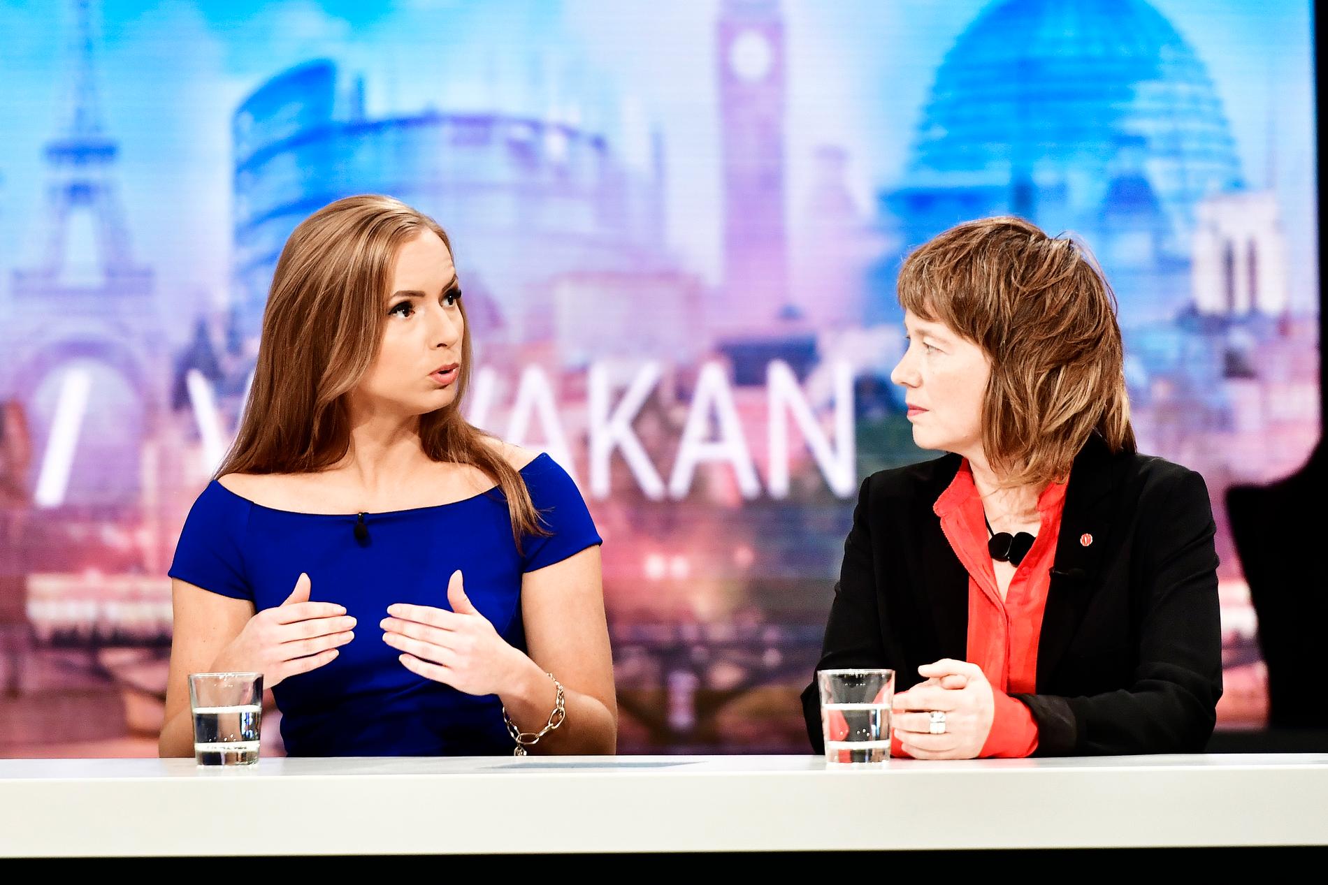 Sara Skyttedal (KD) och Malin Björk (V) i SVT:s valvaka.
