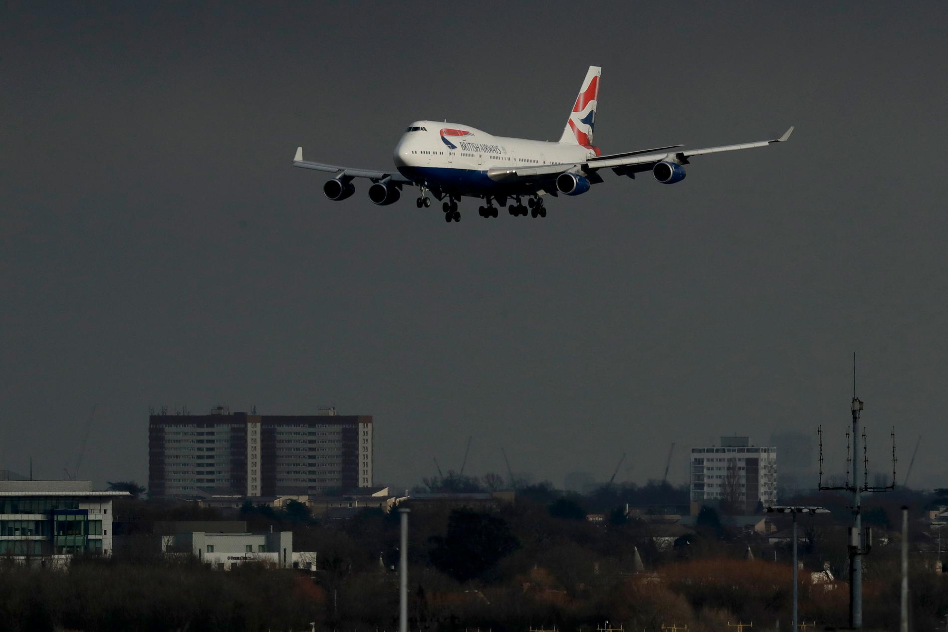 Ett plan går in för landning på Heathrow. Arkivbild.