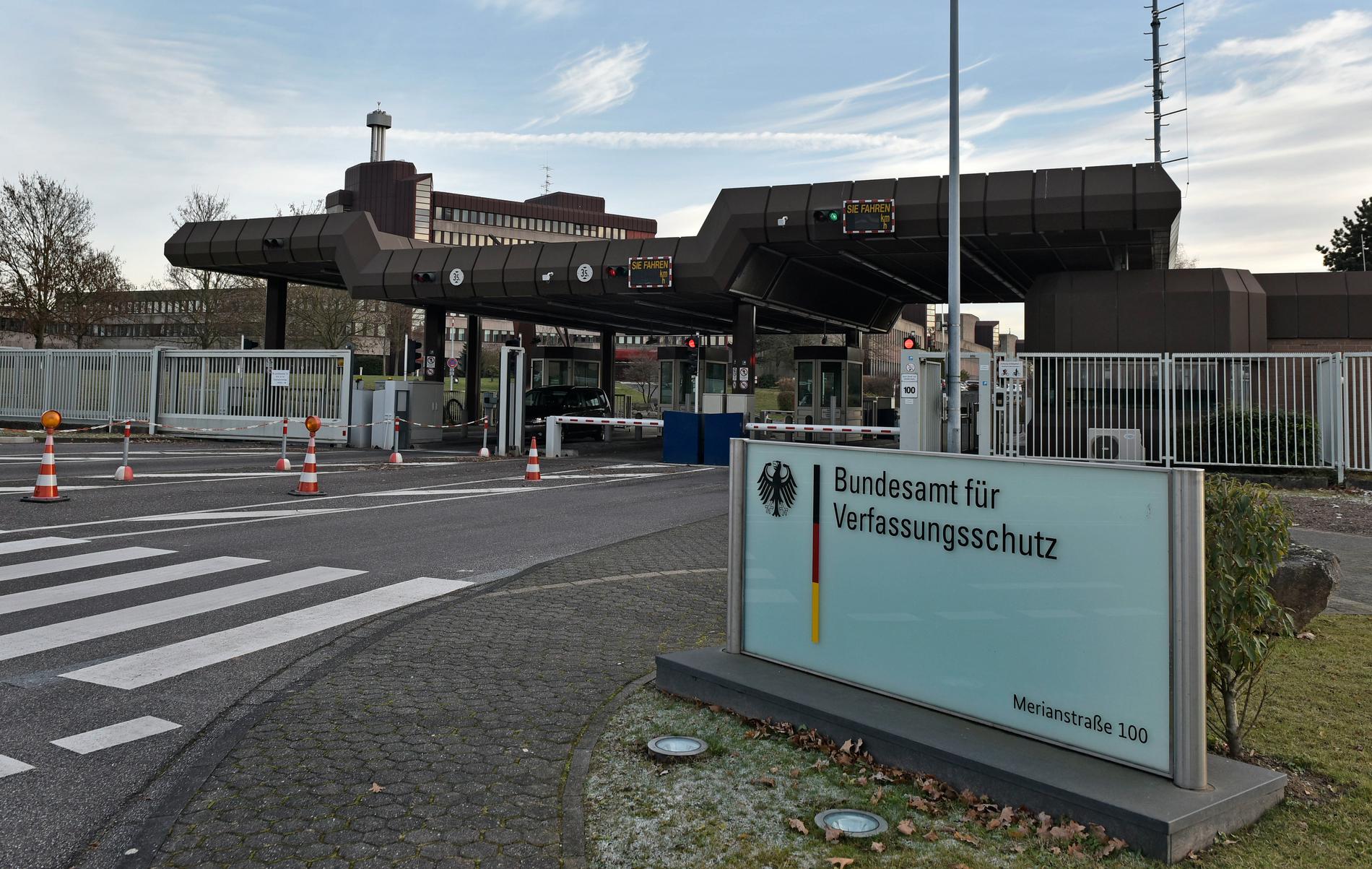 Huvudkontoret för Tysklands inrikes underrättelsetjänst BFV i Köln. Arkivbild.