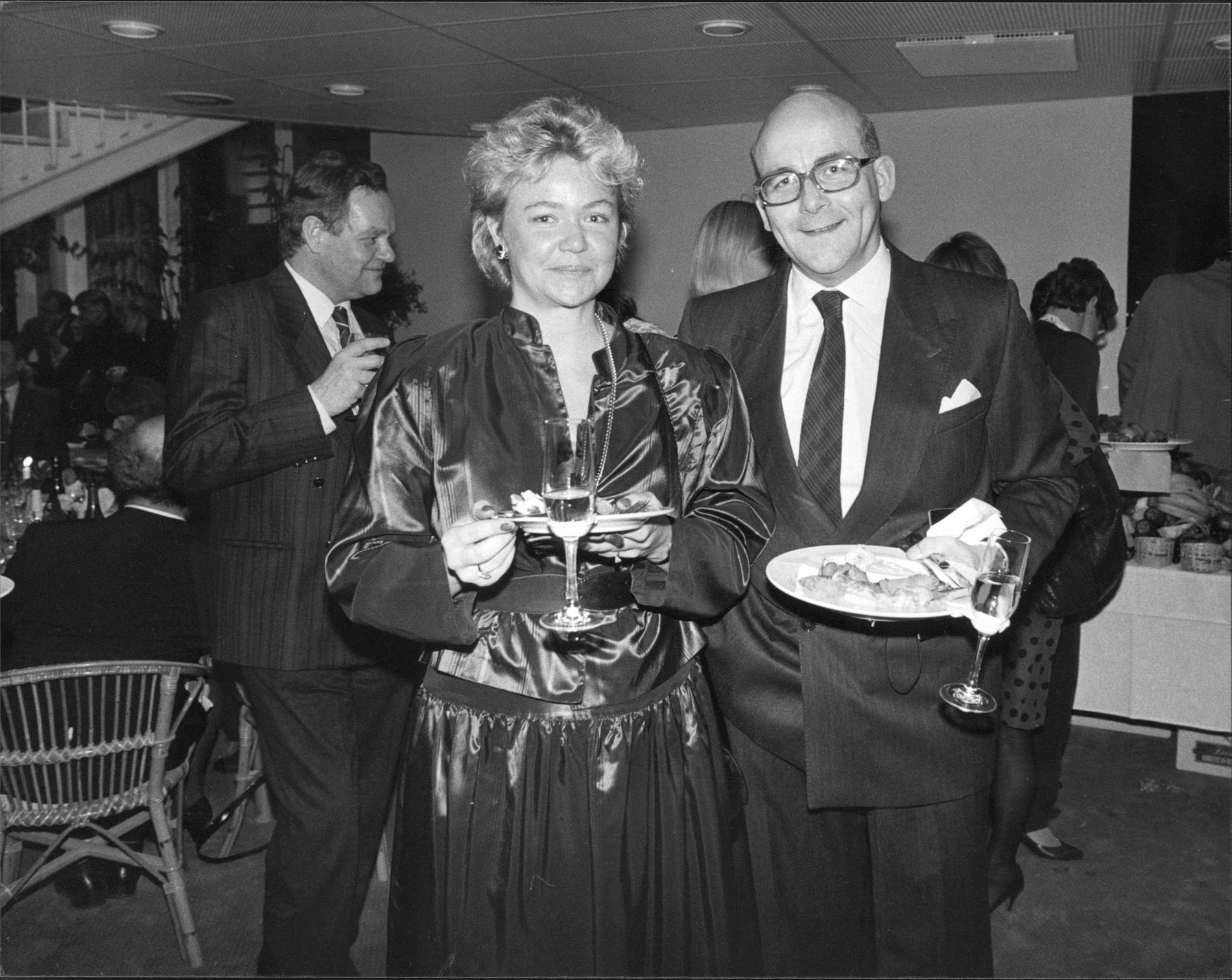 Helena Engblom och Henrik S Järrel på vimmel 1989.