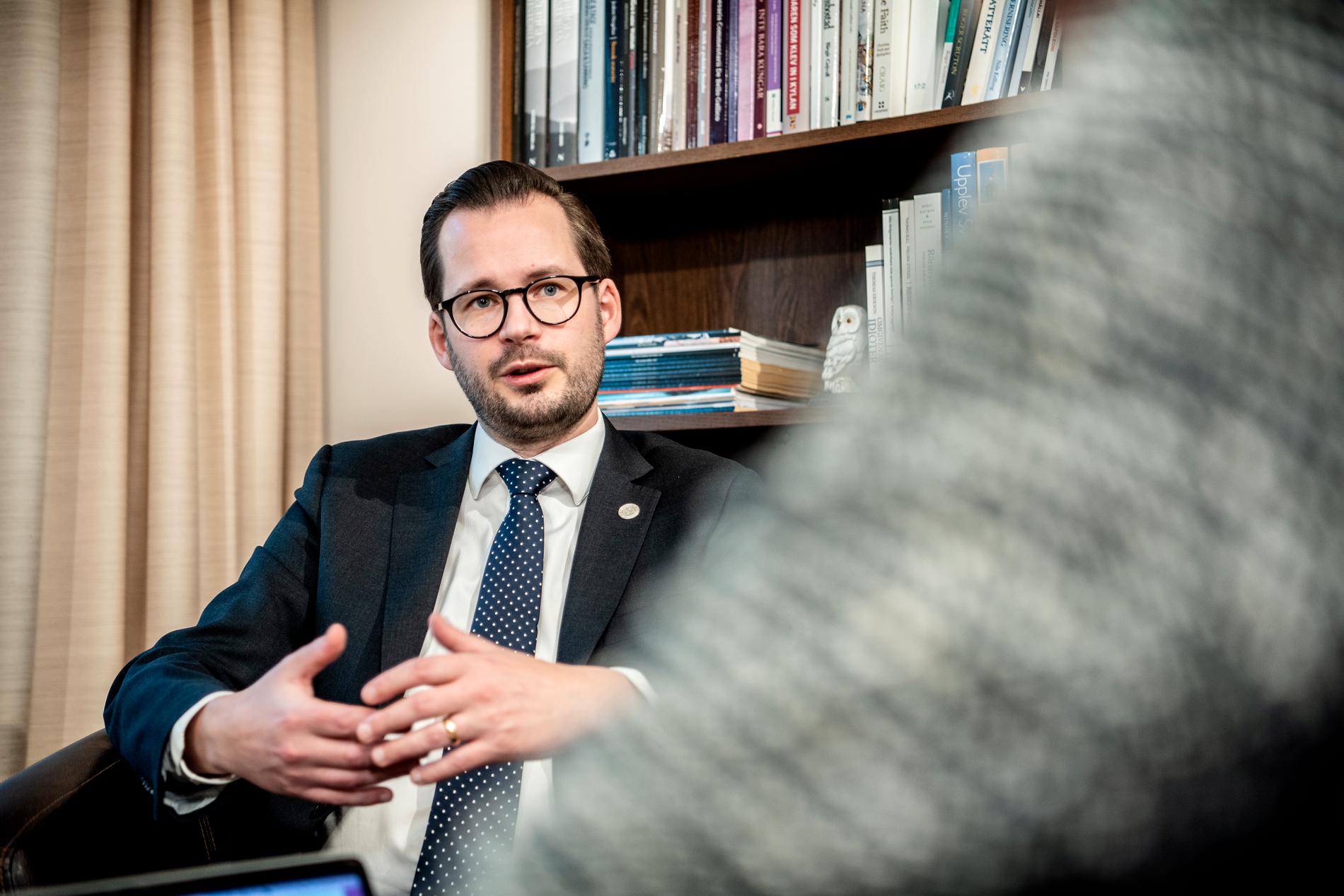 Mattias Bäckström Johansson, Sverigedemokraternas partisekreterare.