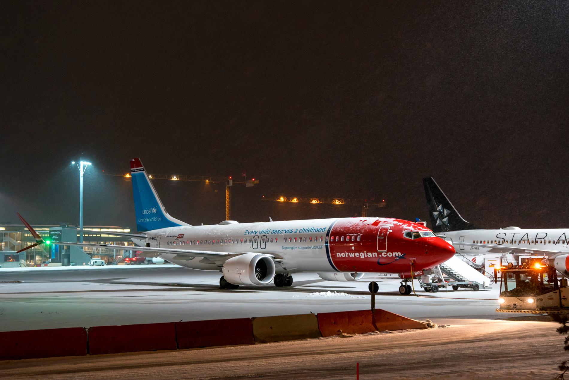 En Boeing Max 8 på flygplatsen Gardermoen i Oslo.