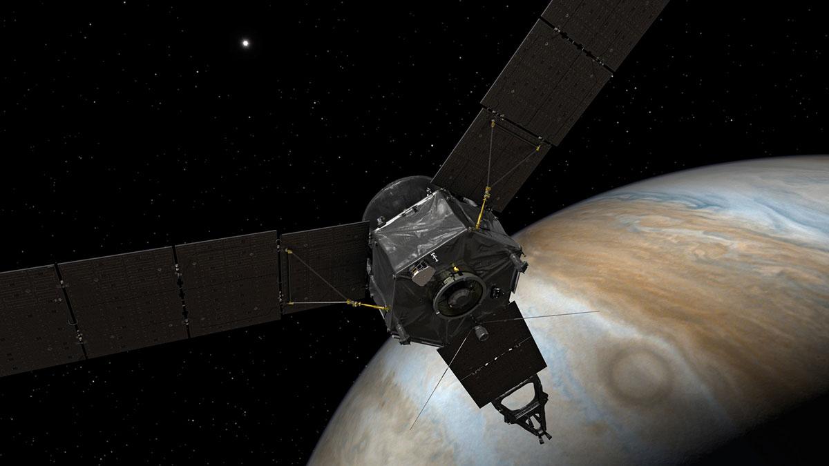 Rymdsonden Juno är tio gånger närmare än någon varit tidigare.