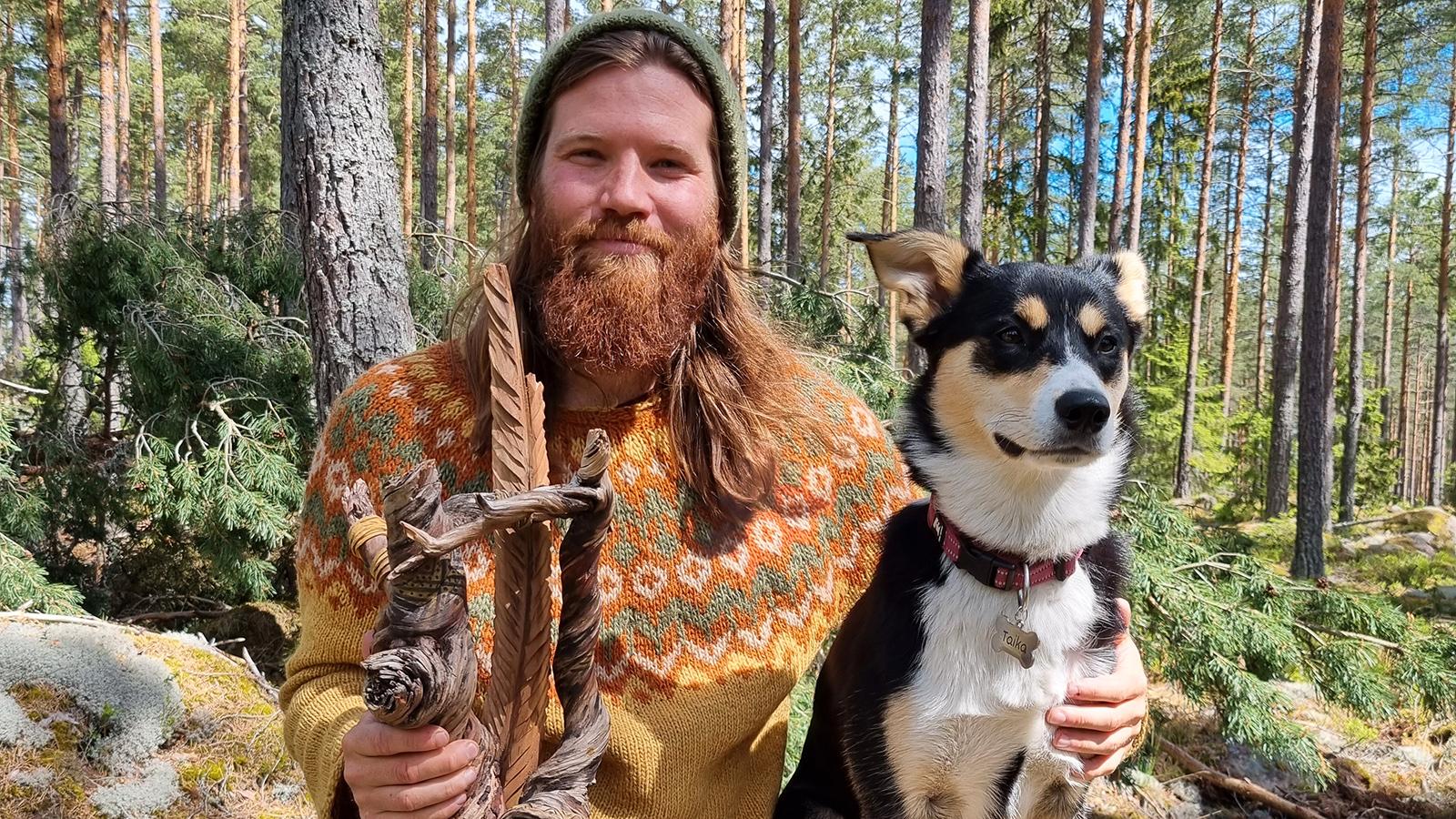 Filip Johansson och hunden Taika som han skaffade efter ”Robinson”.