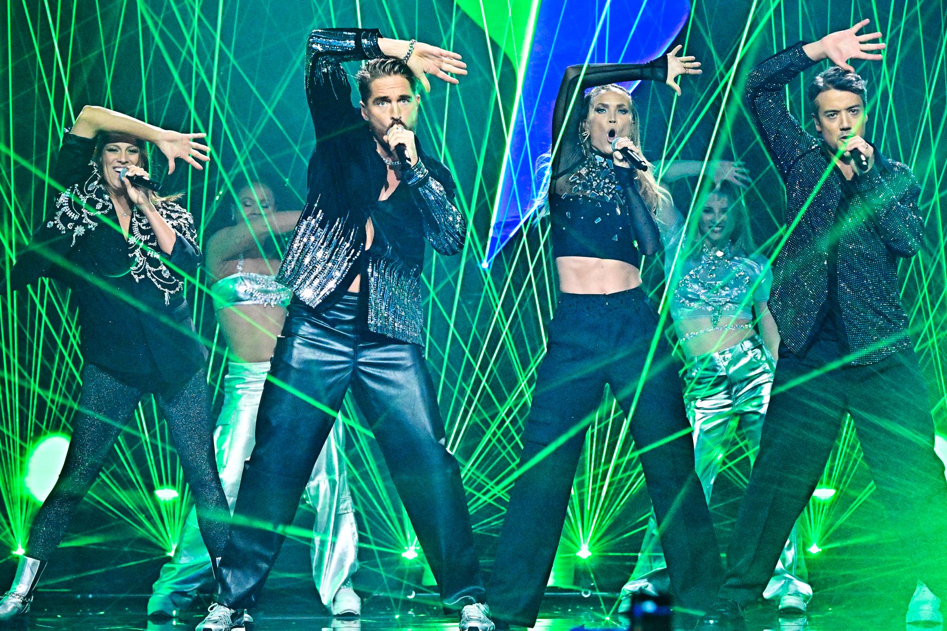 A-teens uppträdde som mellanakt under den första deltävlingen av Melodifestivalen.