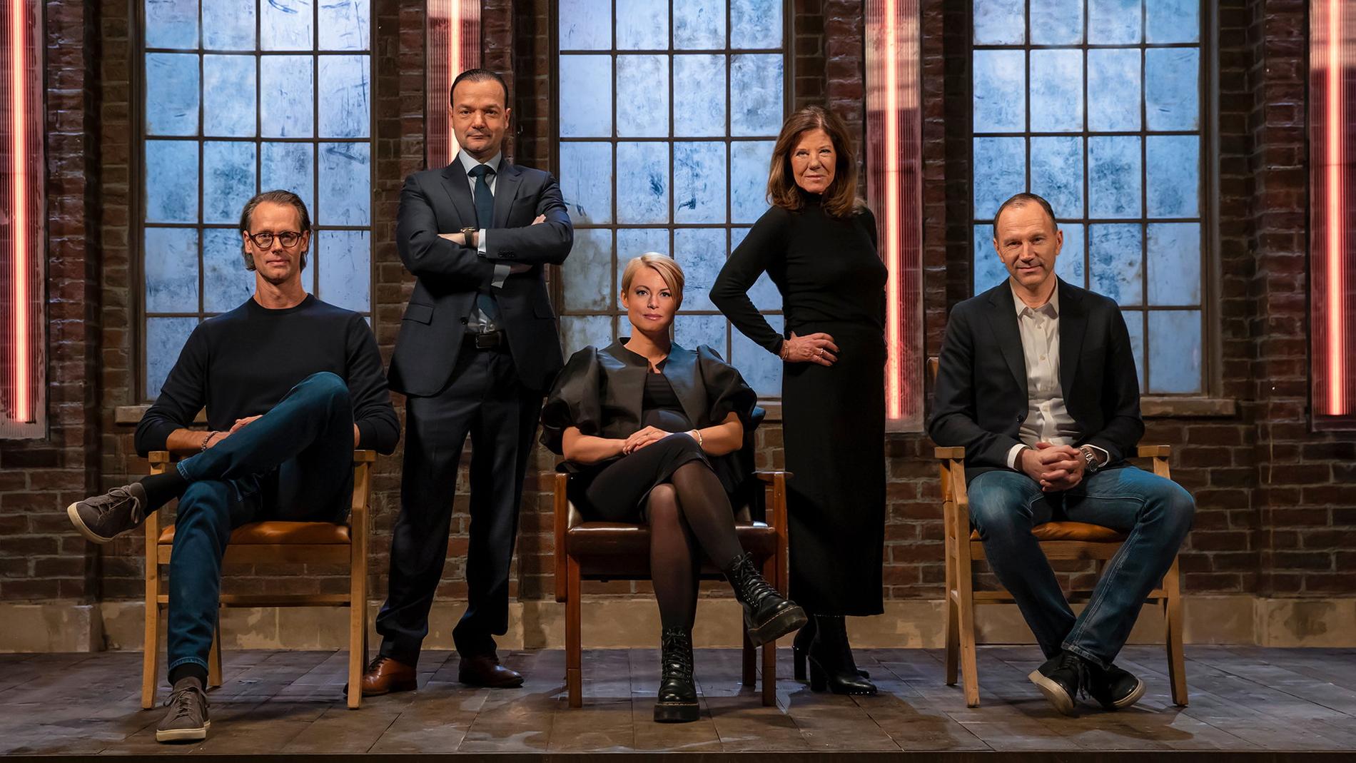 Jacob De Geer, Shervin Razani, Sara Wimmercranz, Lena Apler och Jonas Eriksson är de fem "drakarna" i den nya säsongen av "Draknästet". Pressbild.
