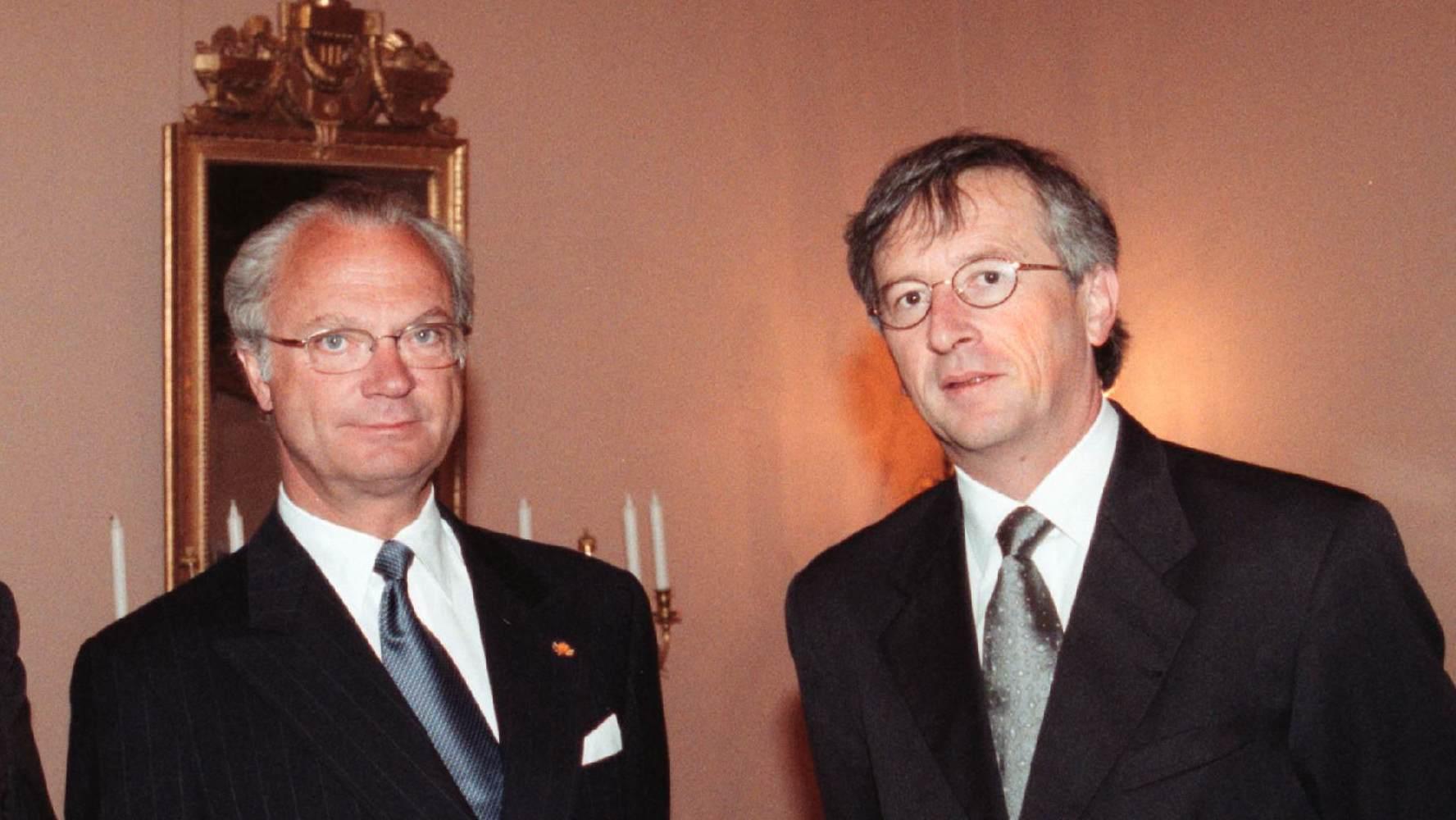 Jean-Claude Juncker, då Luxemburgs premiärminister, med kung Carl XVI Gustaf under ett Stockholmsbesök år 2000.