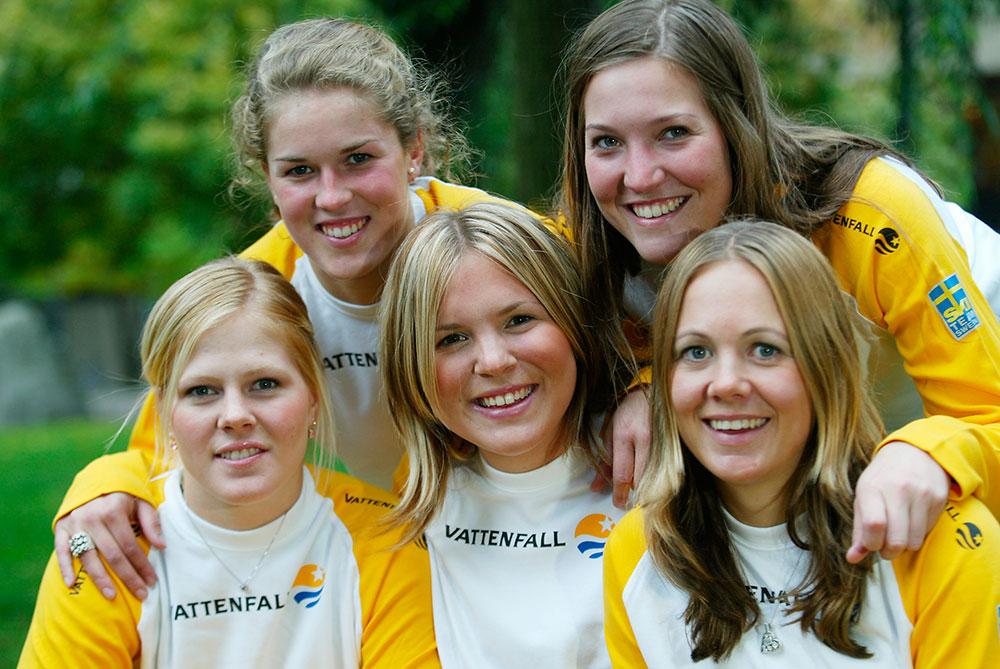 Alpina landslaget från 2004 med Maria Pietilä-Holmner, Therese Borssén, Jessica LindellVikarby, Anja Pärsson och Anna Ottosson