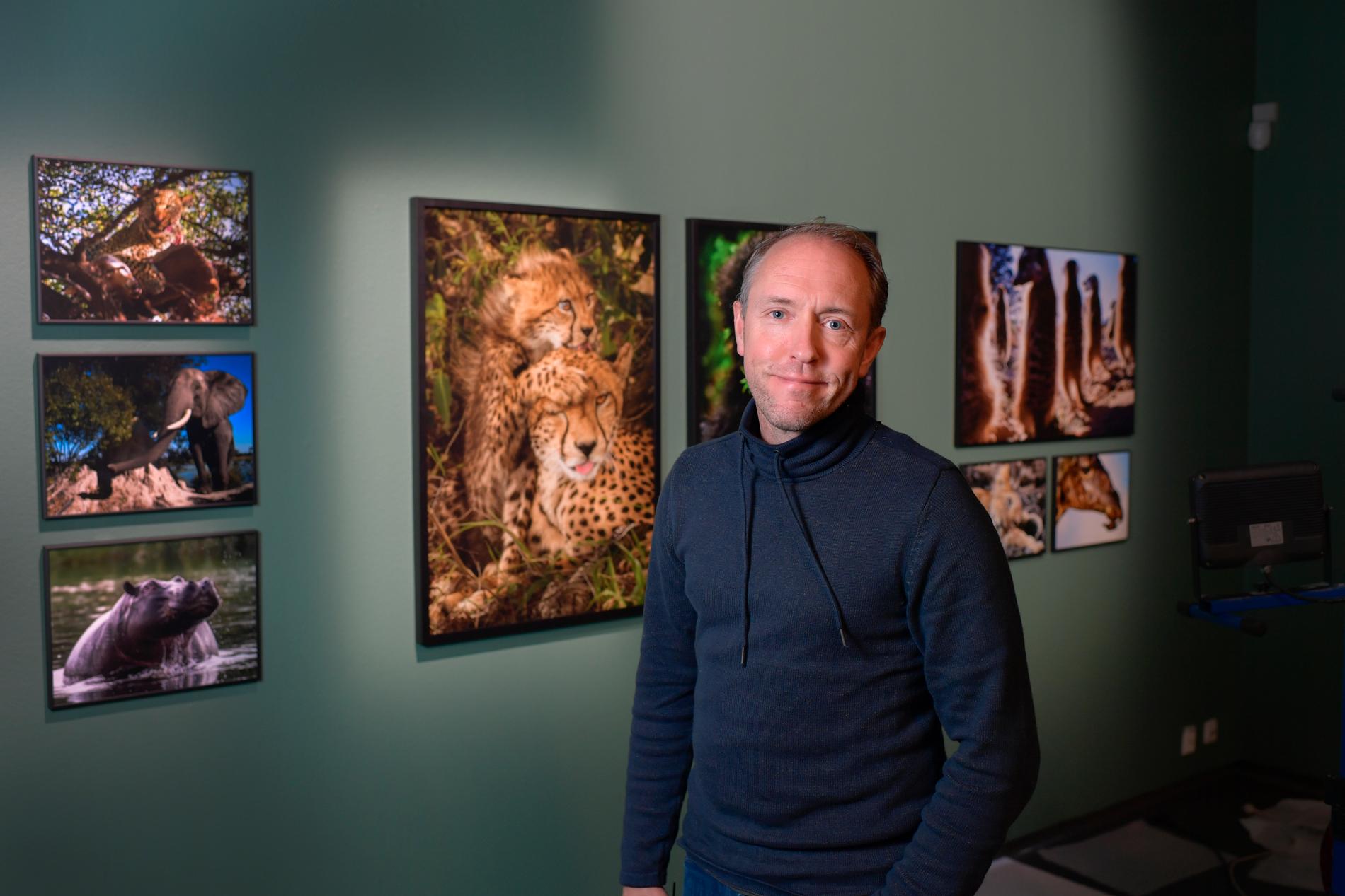 Fotografen och filmaren Mattias Klum ställer ut på Fotografiska i Stockholm, med en utställning om naturen och miljön.