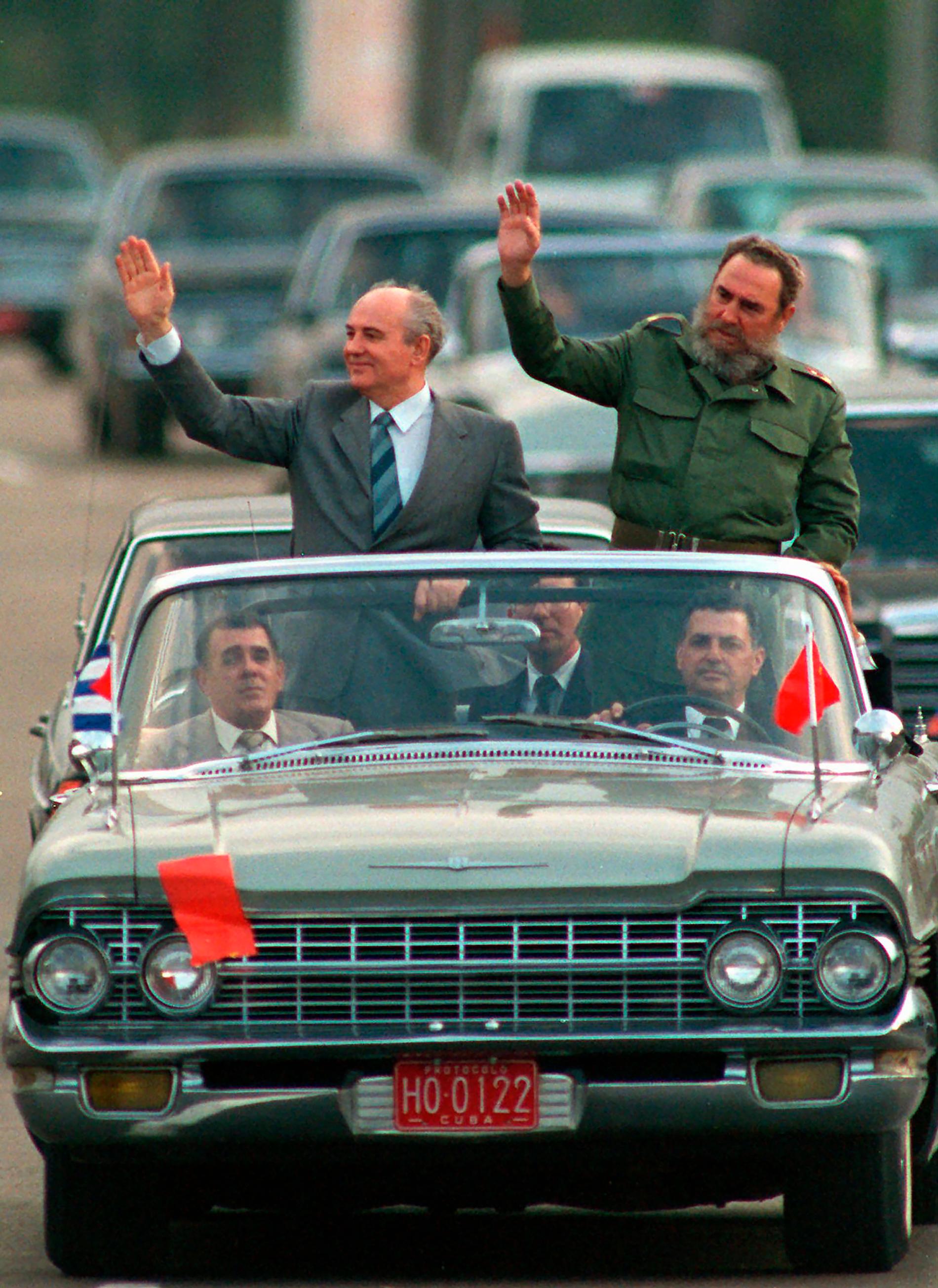 Tidigare kubanske presidenten Fidel Castro och Gorbatjov. 