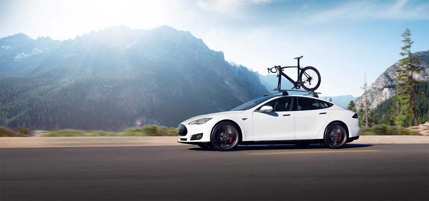 Model S är den andra modellen från Tesla och en elbil som fått stora rubriker världen över.