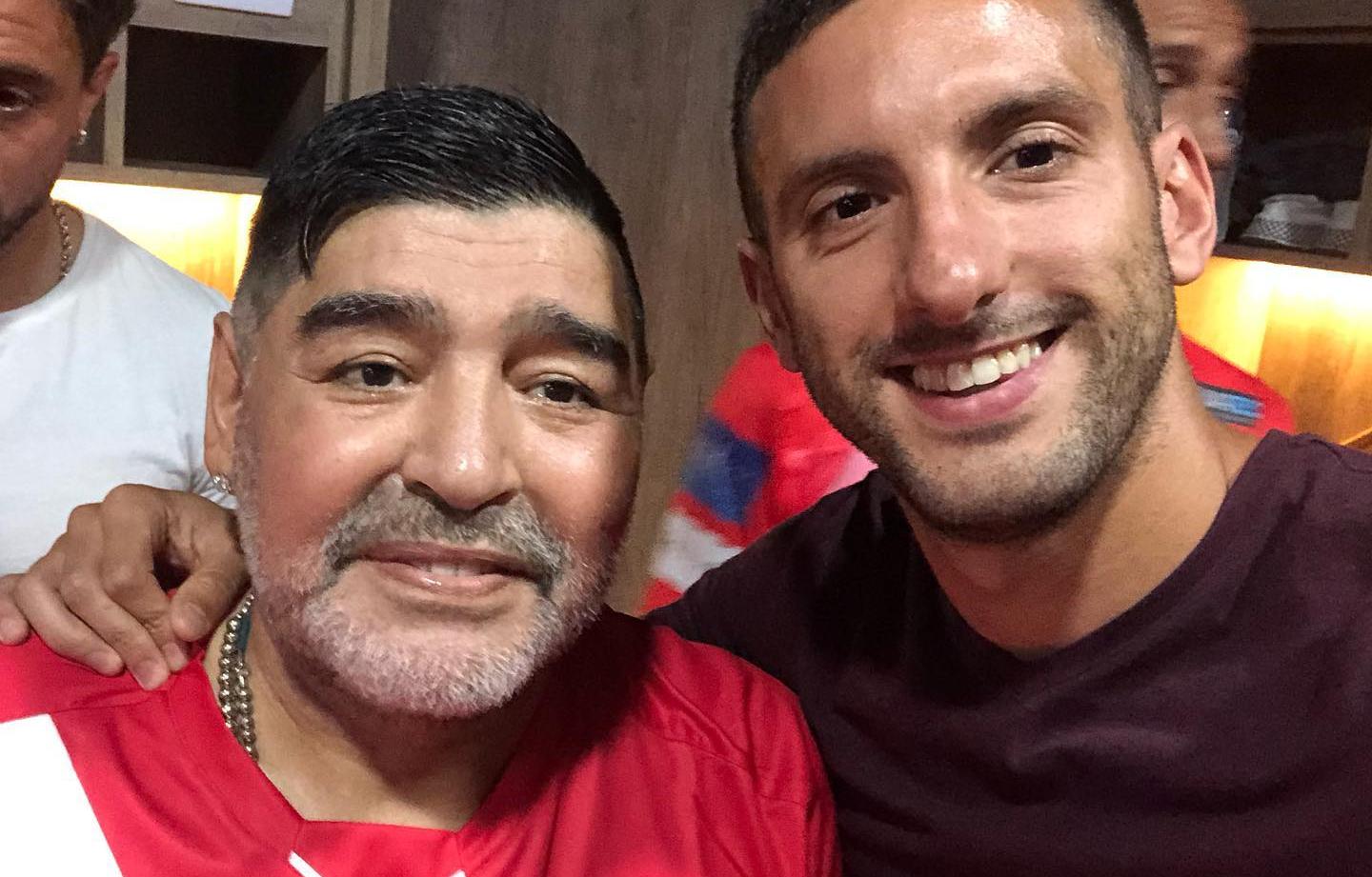 Ezequiel Ham tillsammans med Maradona.