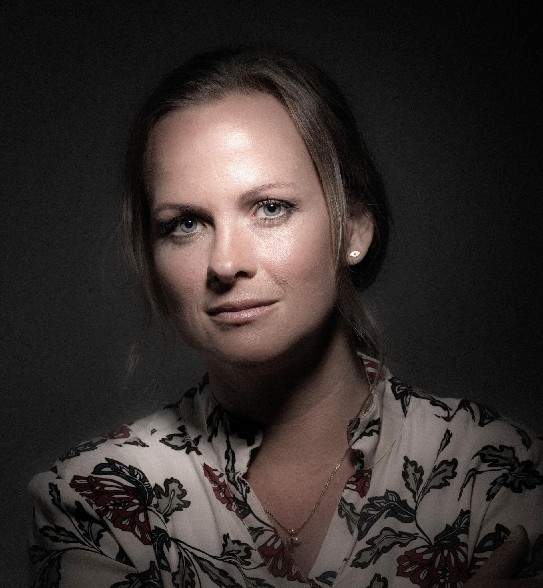 Jeanette Varberg är en dansk arkeolog och museiintendent. Hon har skrivit både barnböcker och historieverk. För boken Fortidens slagmarker belönades hon med Rosenkjærpriset 2014.