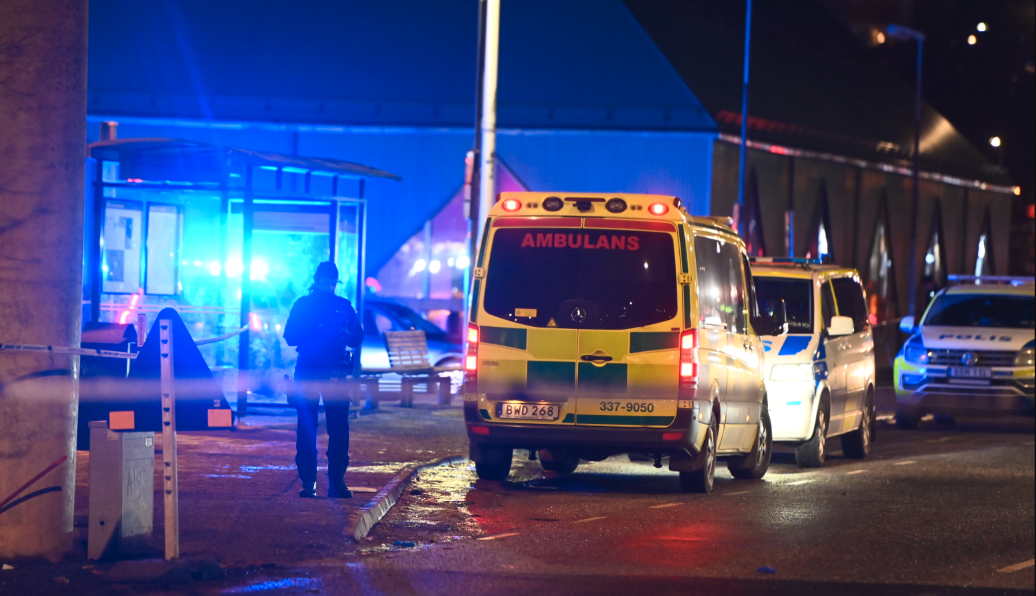 Sju män anhölls efter mordet i Fisksätra. 