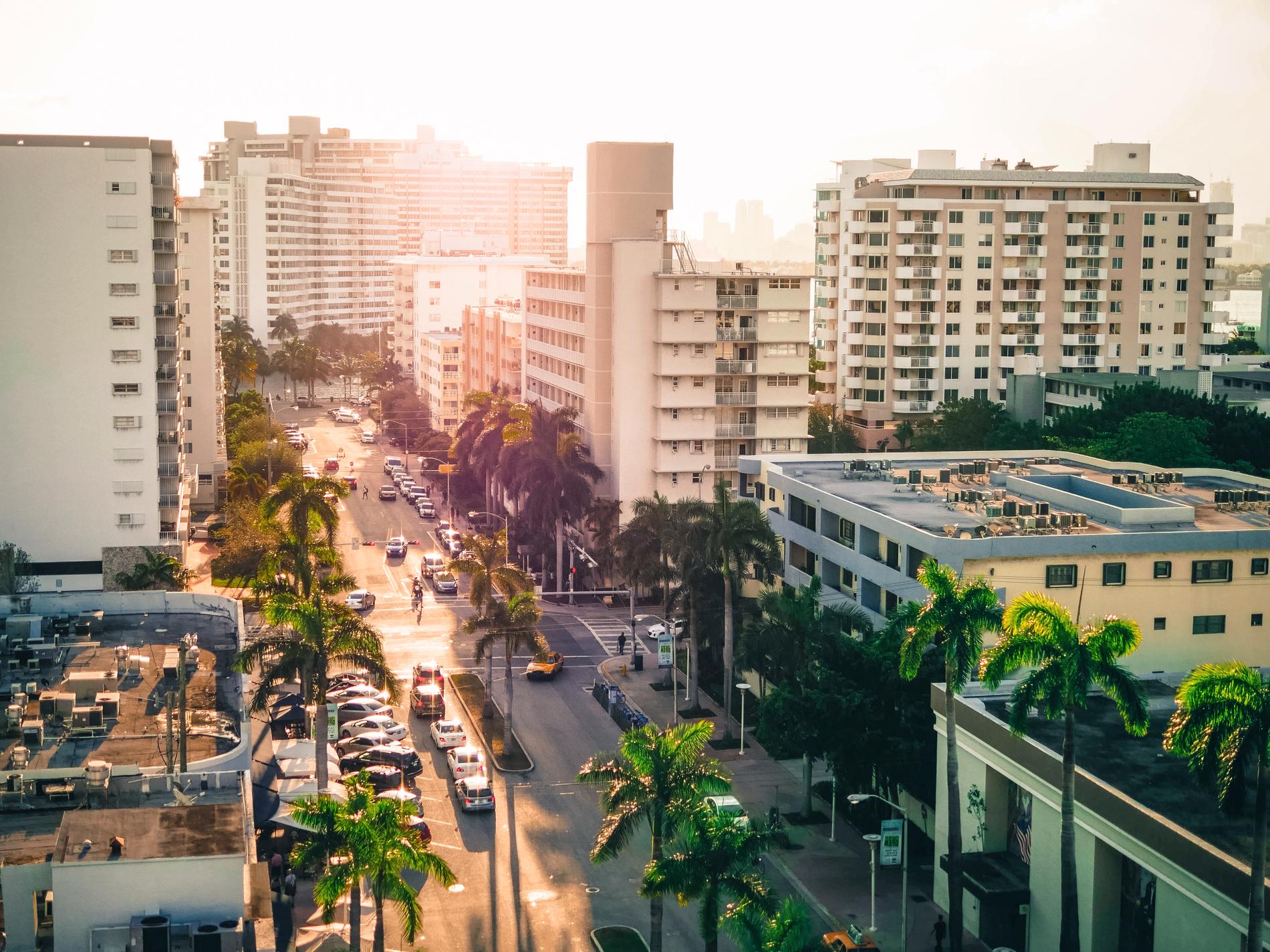 Miami passar den som vill ha både storstad och strandhäng. 