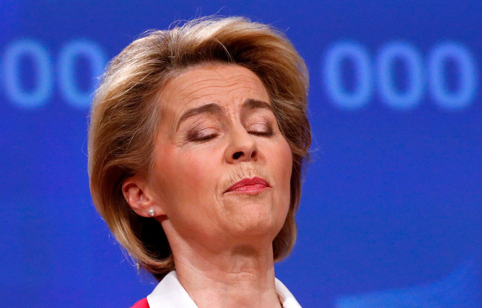 EU-kommissionens ordförande Ursula von der Leyen får vänta med att presentera en eventuell EU-strategi för släppandet av restriktioner efter coronapandemin. Arkivfoto.