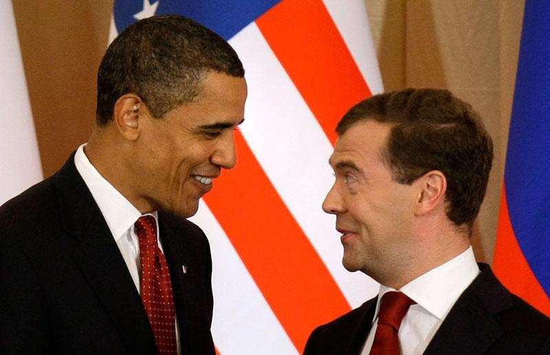 USA:s president Barack Obama vid presskonferensen tillsammans med Rysslands president Dimitrij Medvedev där de båda annonserade att de ska minska på antalet kärnvapen.
