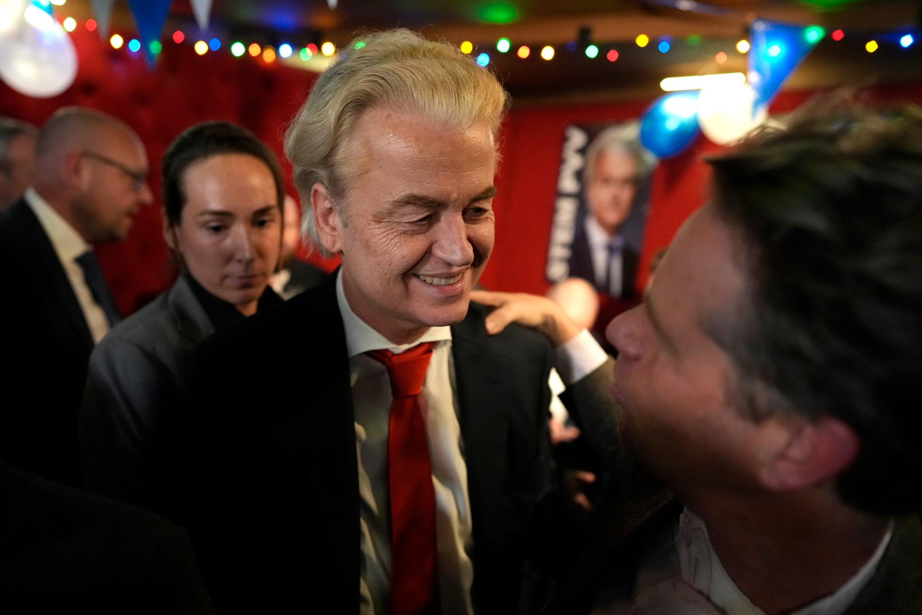  Geert Wilders leder nu det överlägset största partiet i Nederländerna.