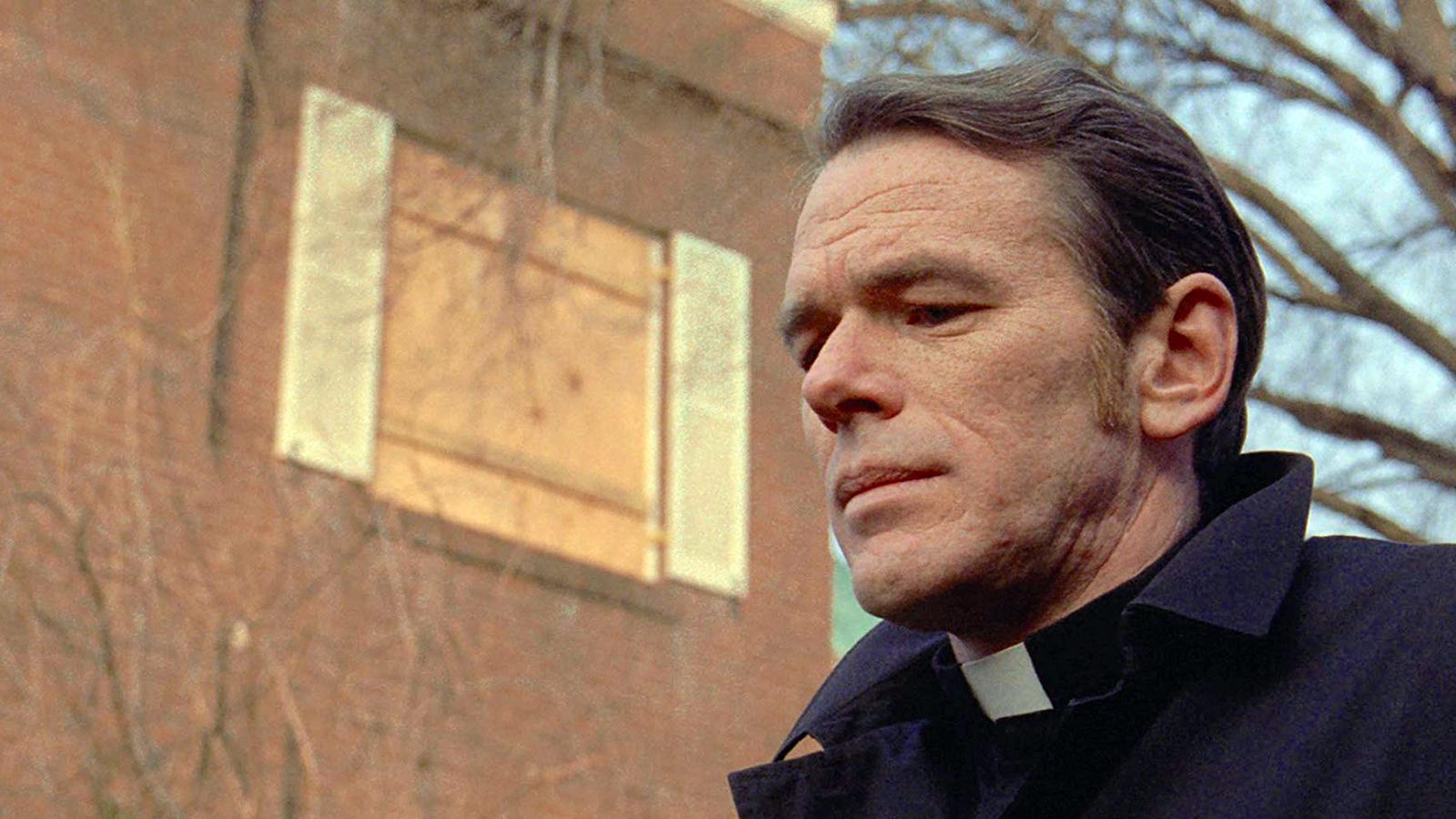William O’Malley som Father Dyer i skräckfilmen ”Exorcisten”.