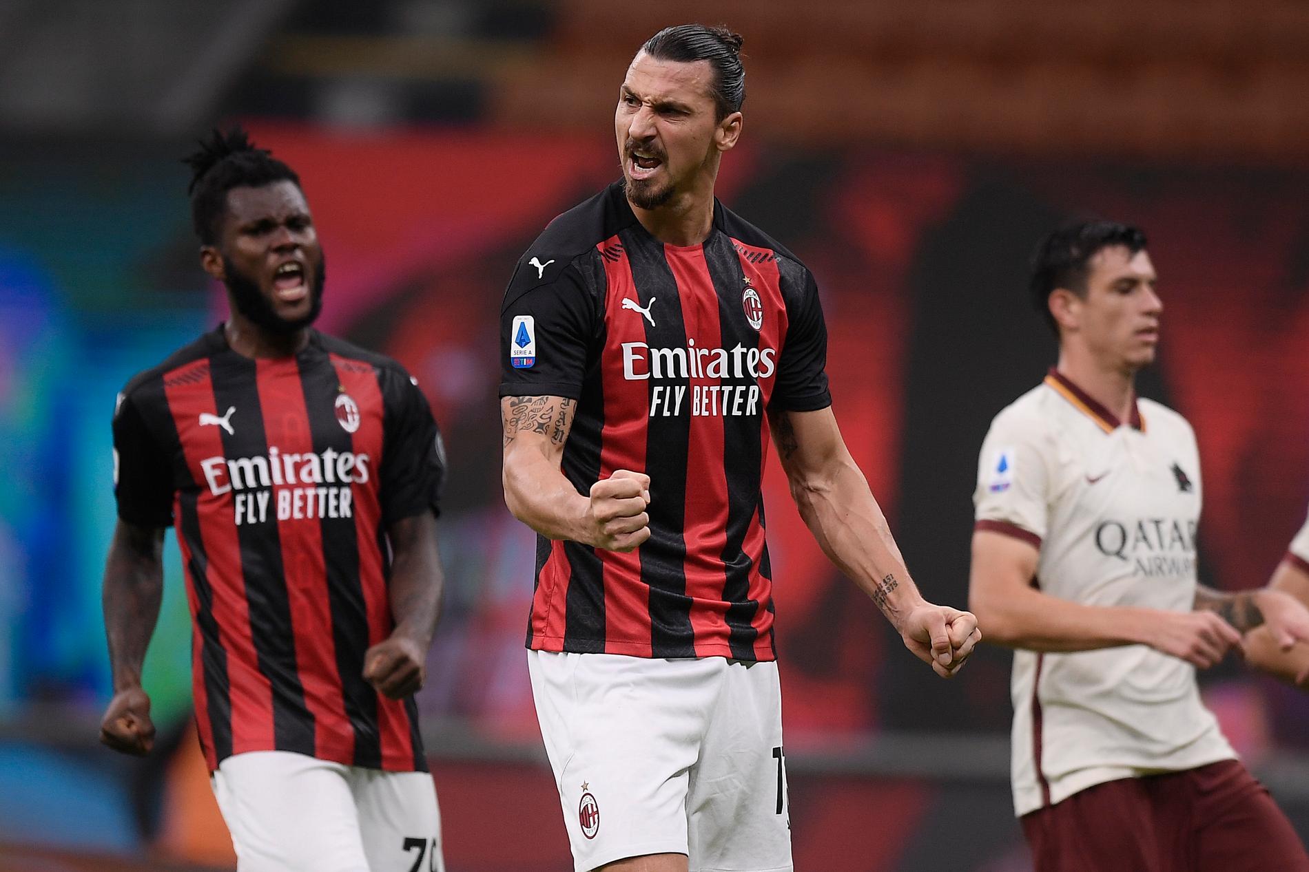Zlatan Ibrahimovic firar sitt andra och Milans tredje mål mot Roma på måndagskvällen.