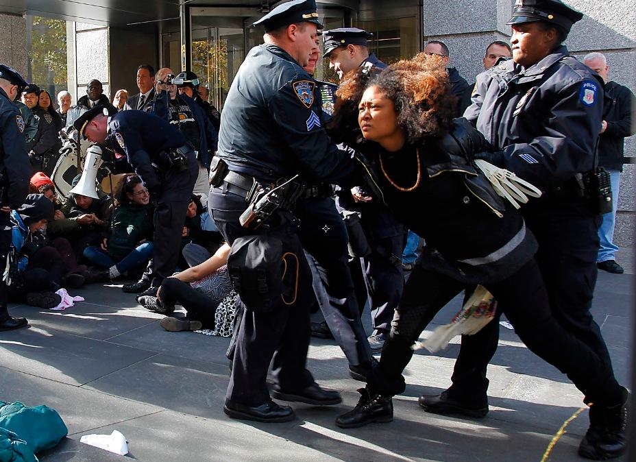 Ockupation Polisingripande under en ”Occupy Wall Street”-demonstration i New York den 3 november.