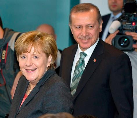 Merkel & Erdogan.