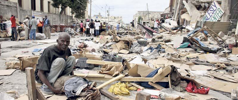 Förödelsen i Port-au-Prince, Haiti, är i det näraste total.