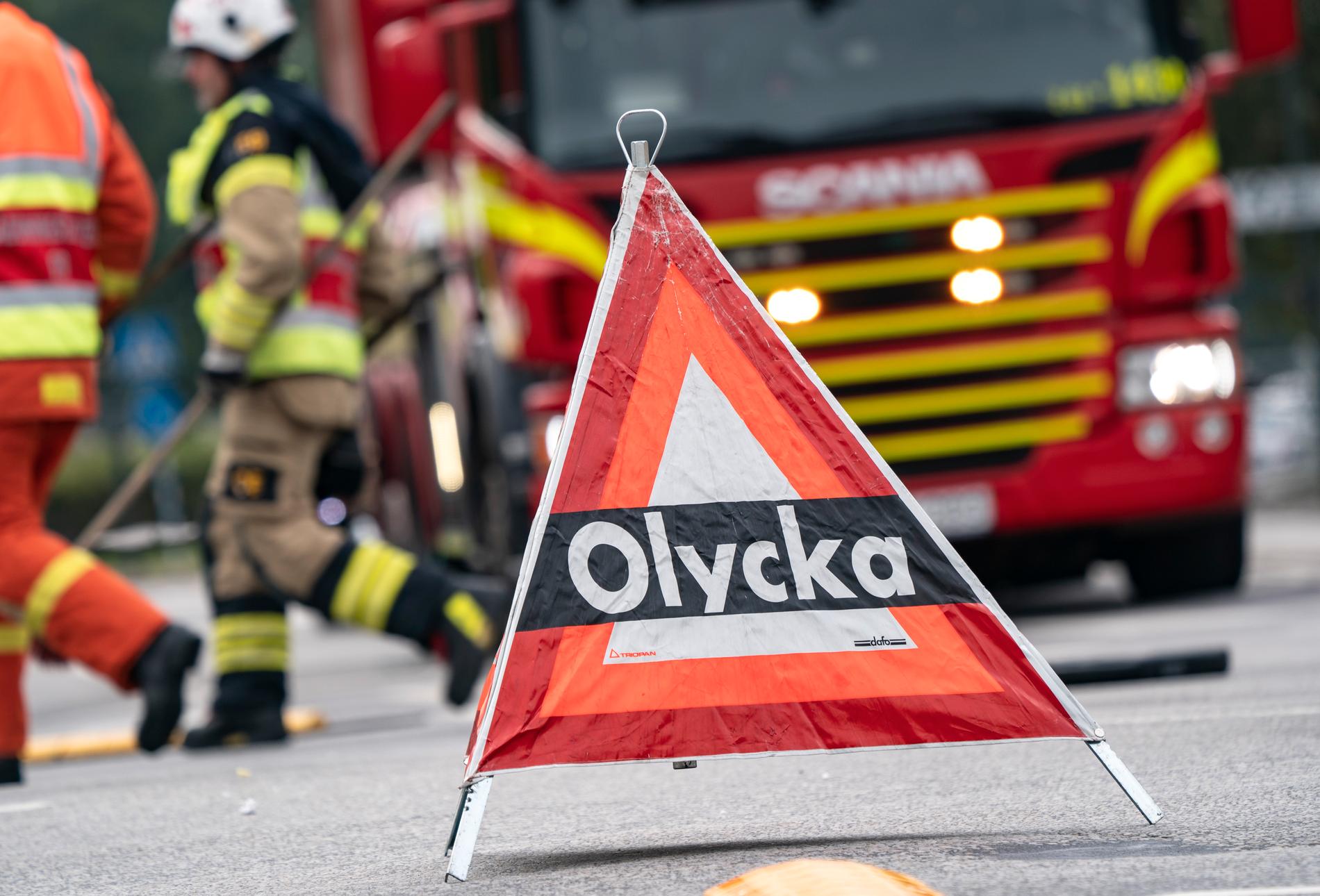 Tre personer är förda till sjukhus efter en singelolycka utanför Vingåker. Arkivbild.