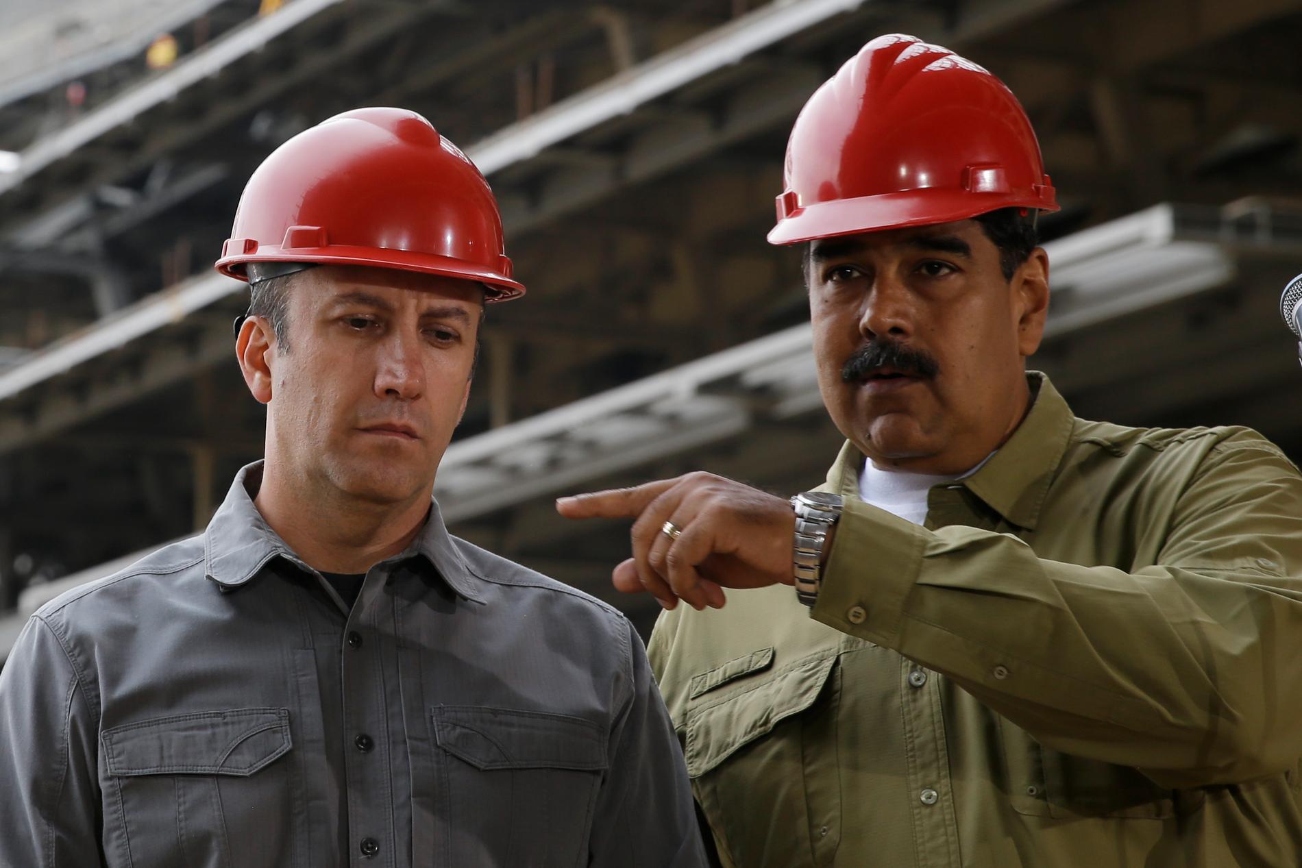 Venezuelas nya oljeminister Tareck El Aissami tillsammans med president Nicolás Maduro. Arkivbild.