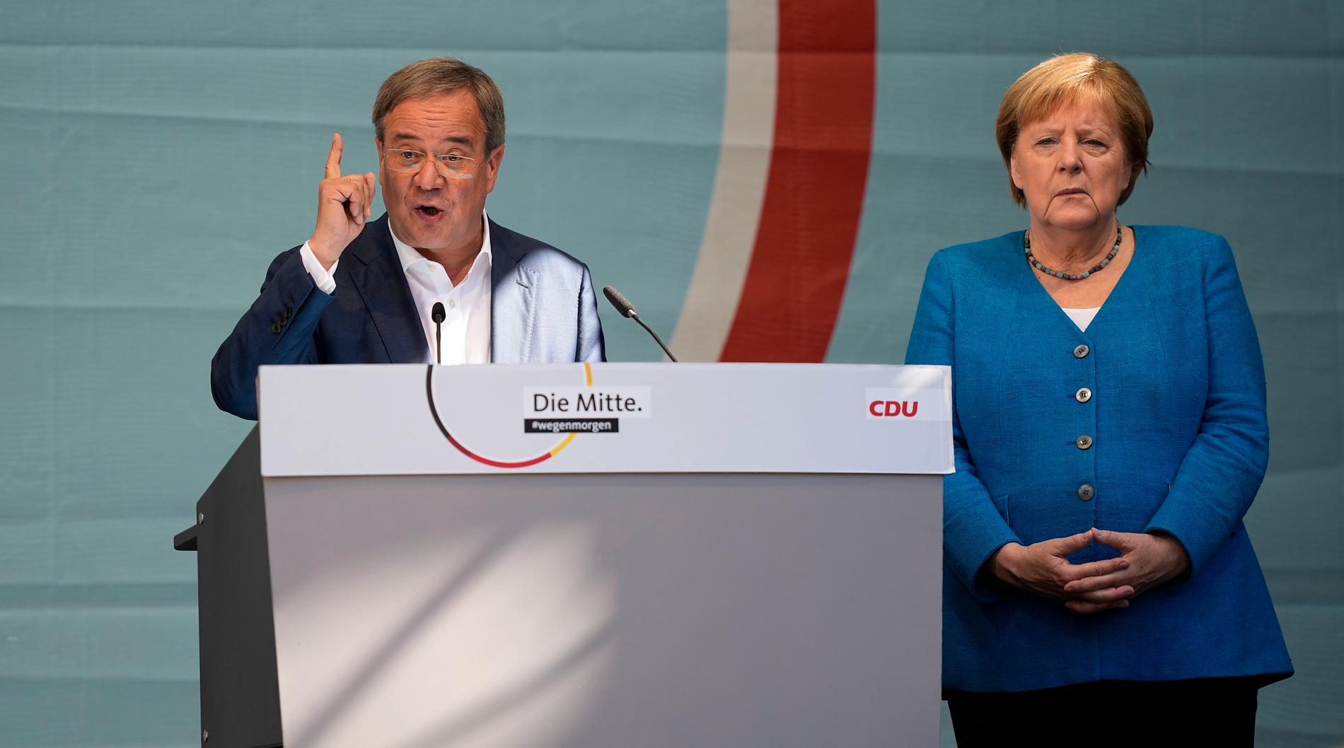 Angela Merkel talade till väljarna i Aachen och uppmanade dem att rösta på Armin Laschet.