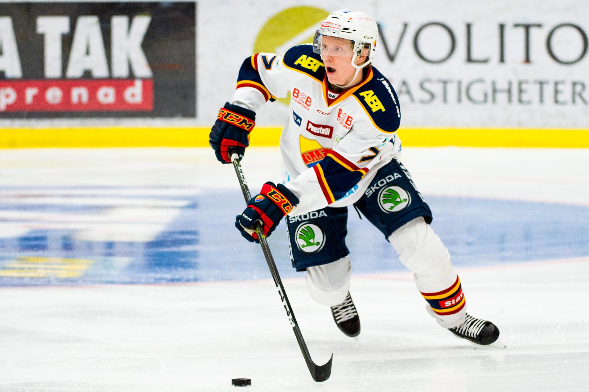 Emil Johansson återvänder till SHL efter två säsonger i Nordamerika. Här i Djurgården 2017.