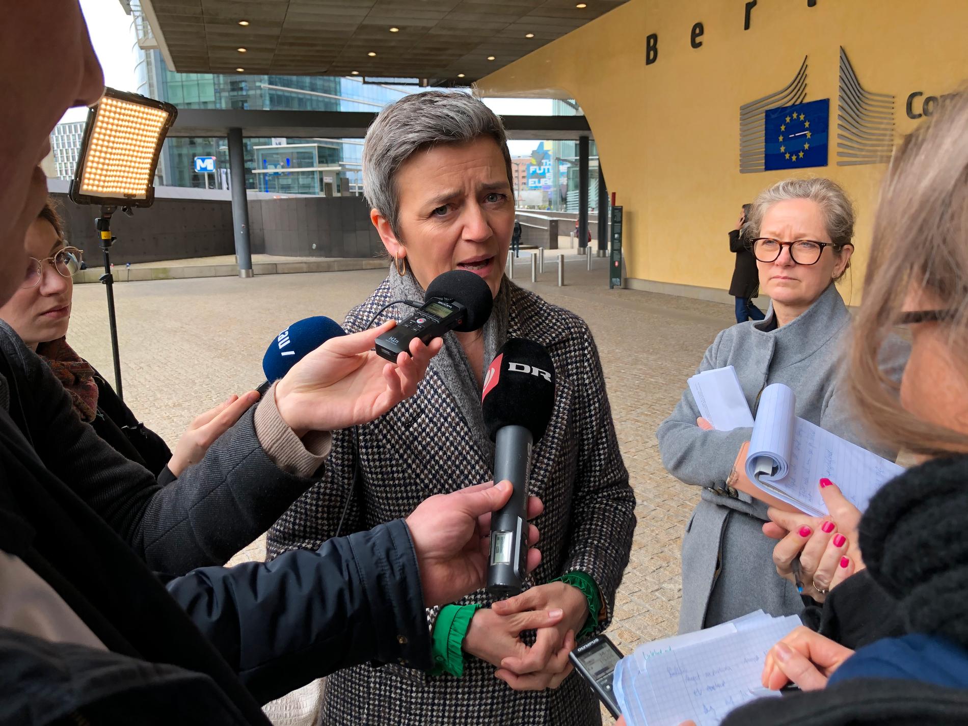 Självklart måste vi vara så flexibla vi kan, säger EU:s konkurrenskommissionär Margrethe Vestager till nordiska journalister i Bryssel.
