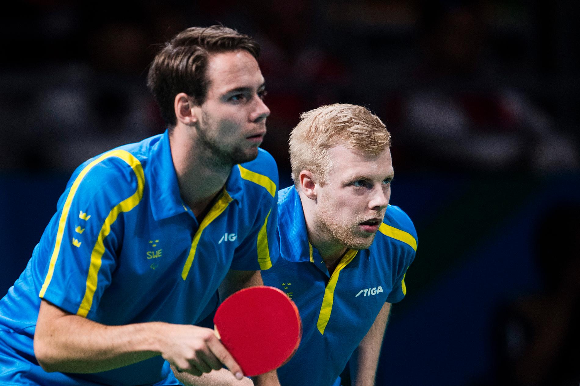 Emil Andersson och Linus Karlsson i finalen i herrarnas dubbel i bordtennis under Paralympics i Rio de Janeiro 2016.