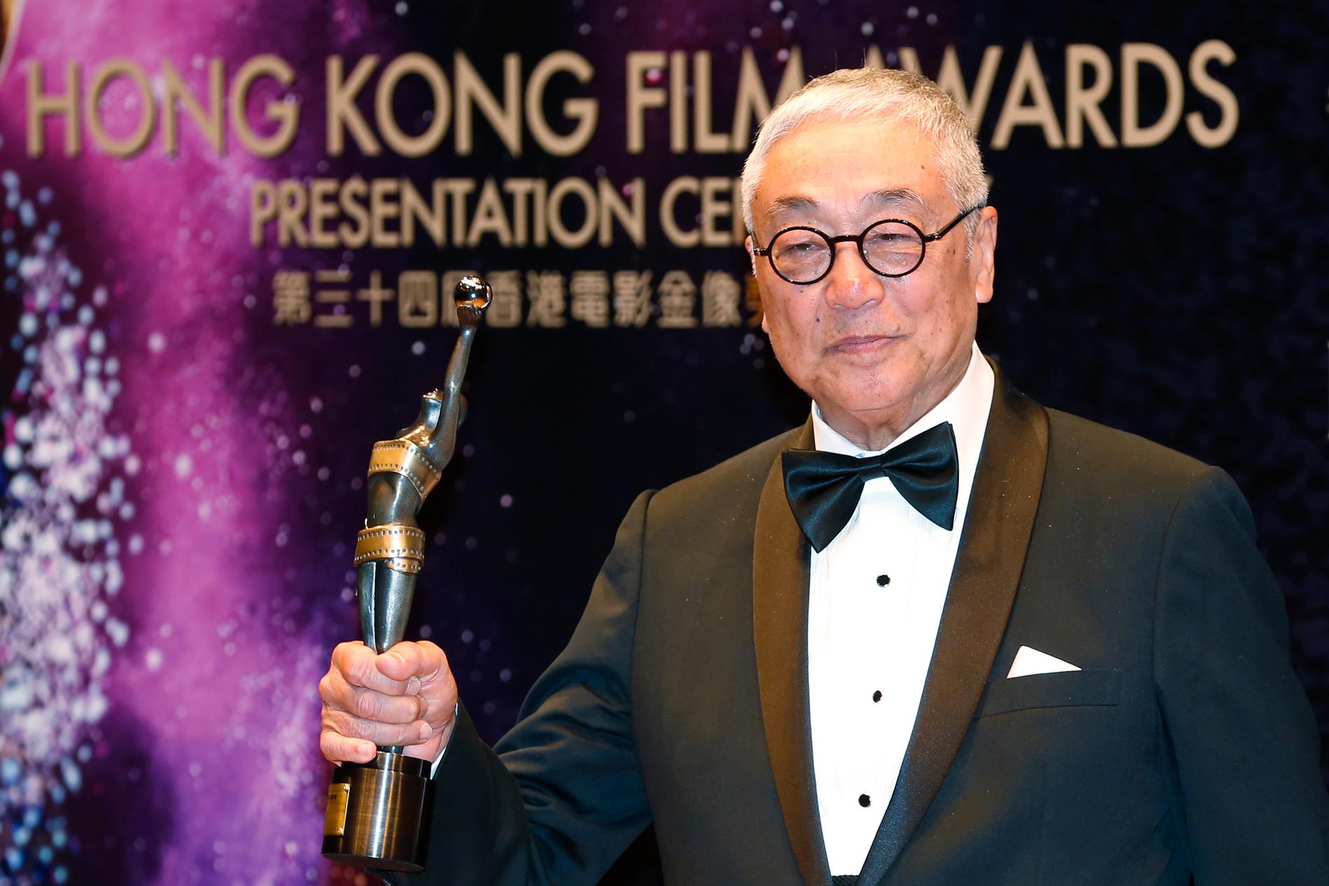 Kenneth Tsang, Hongkong, efter att ha vunnit pris för bästa biroll på filmfestivalen i Hongkong 2015. Arkivbild.