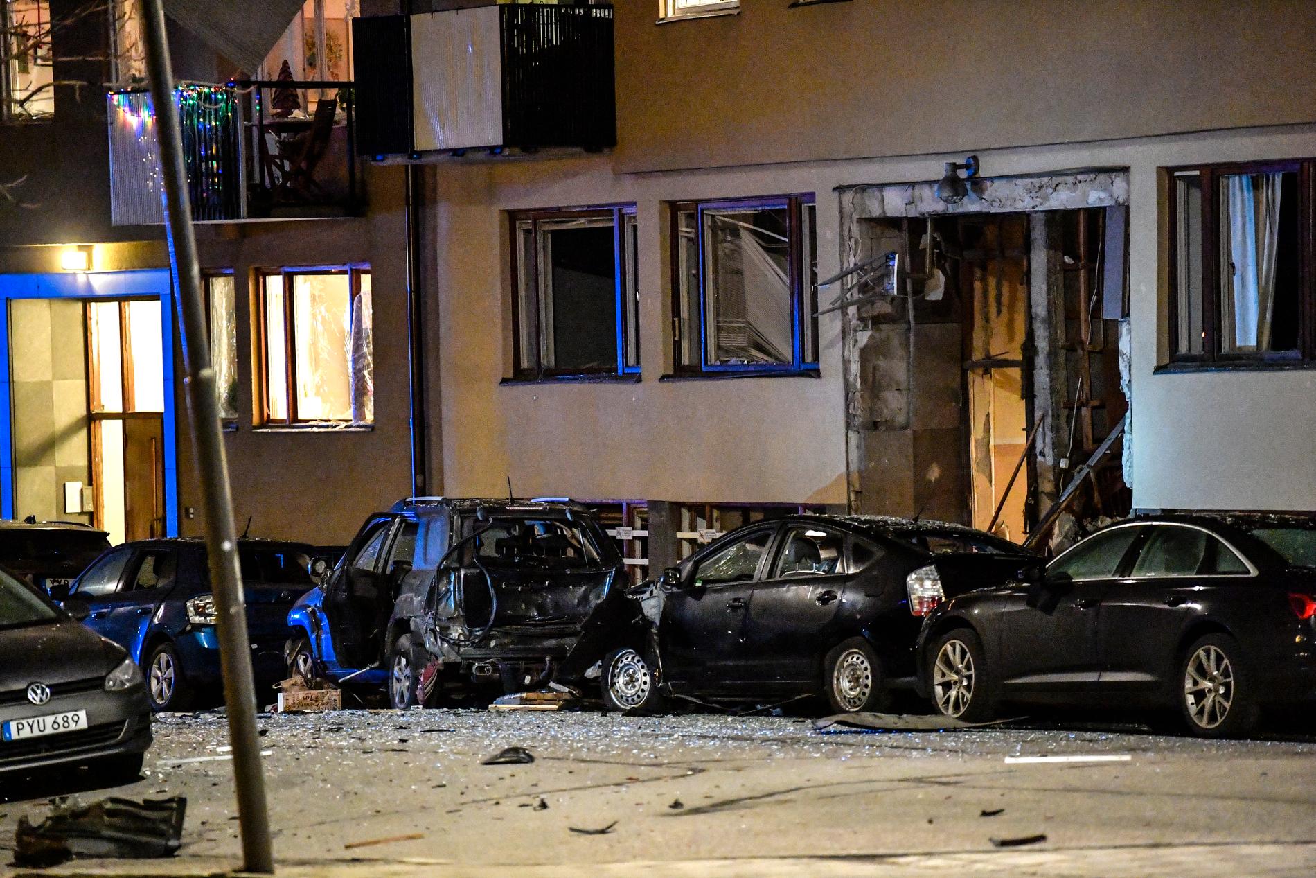 Explosionen i ett flerfamiljshus på Östermalm i Stockholm i förra veckan orsakade stora skador.