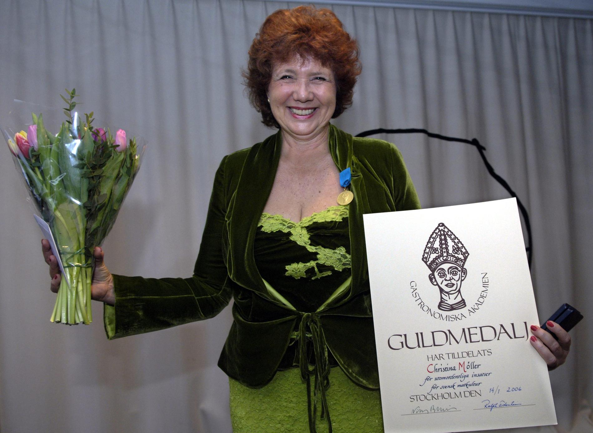 Christina Möller har även tilldelats guldmedaj av Gastronomiska Akademien för utomordentliga insatser för svensk matkultur.