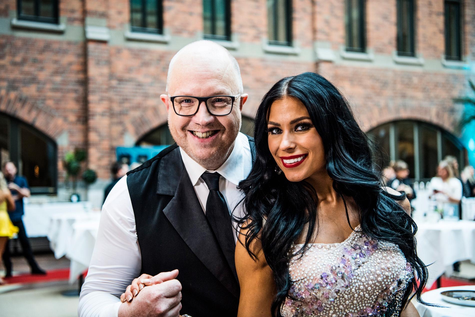 Dansparet Anders Jansson och Jasmine Takács i ”Let’s dance” tvingades hoppa av årets säsong.