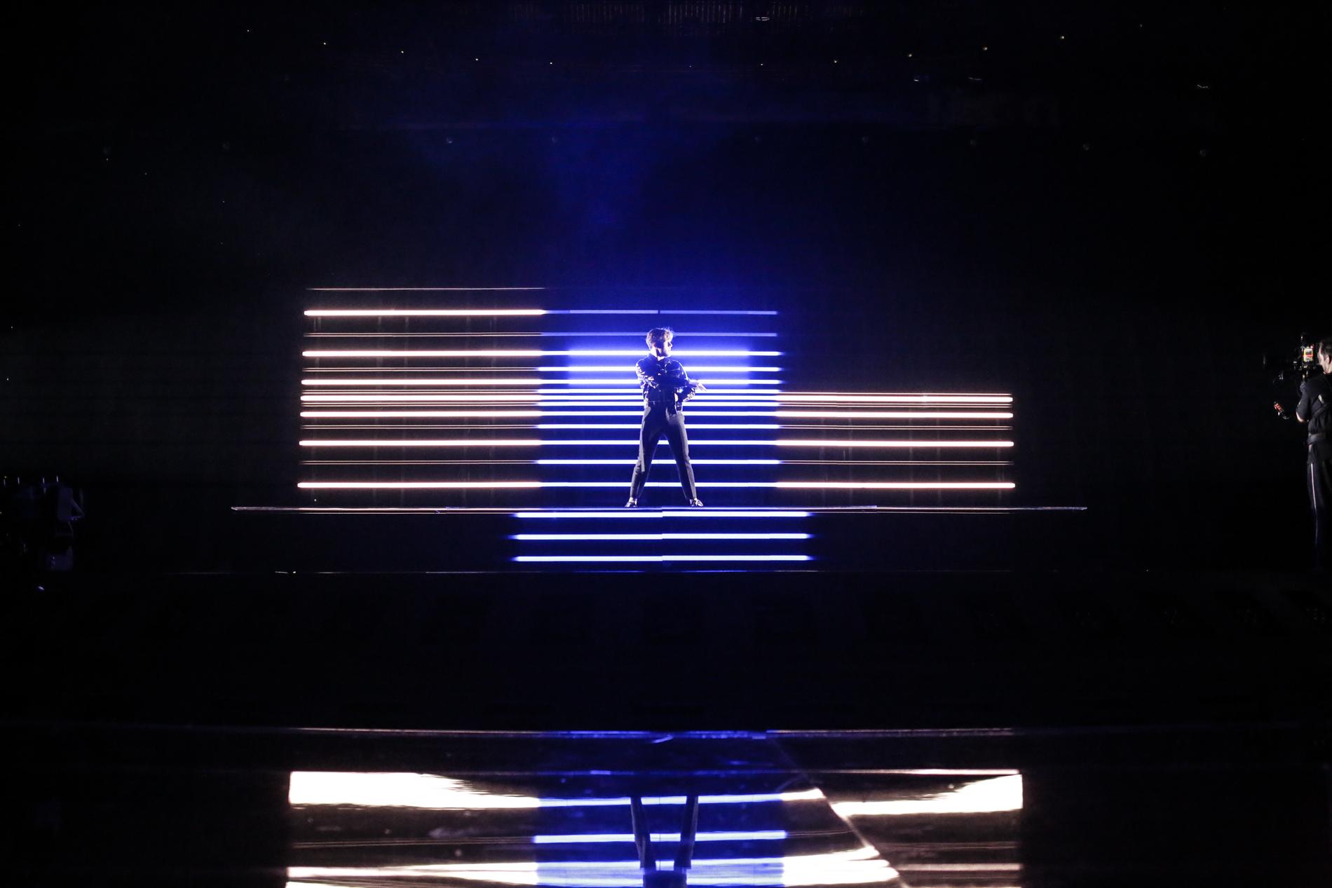 Benjamin Ingrosso under andra repet på Eurovisions scen i Altice Arena i Lissabon