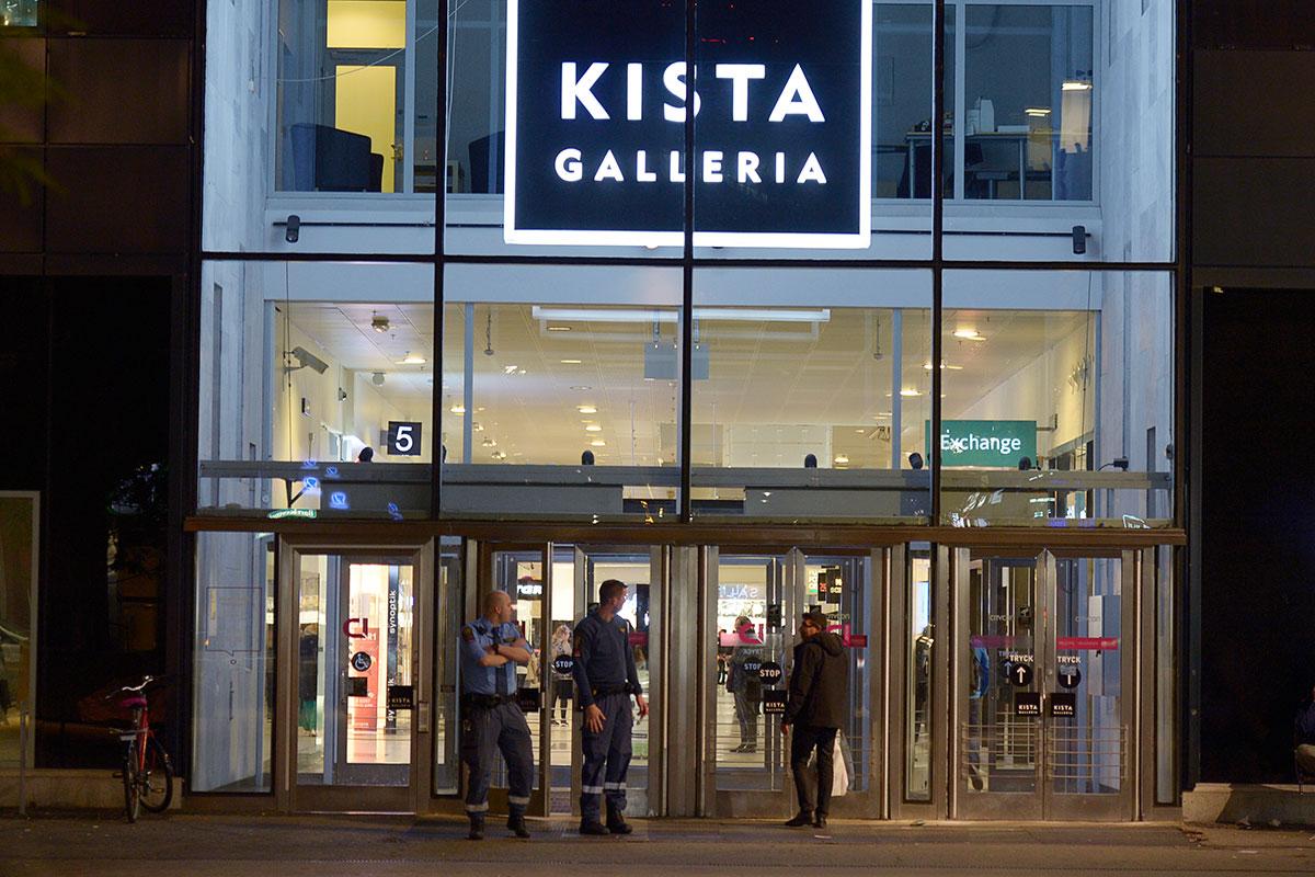 Under onsdagen var det förhöjd bevakning på platser runt om i Sverige, bland annat Kista galleria.