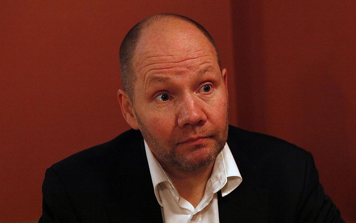 Peter Englund hamnade i bråk med Ranelid efter att han uttryckt sig kritiskt om Björns författarskap.