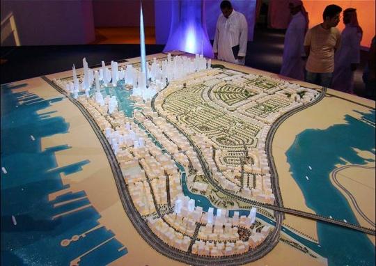 En modell av hamnstaden Jeddah, där nya landmärket Mile HIgh Tower (även kallat Kingdom Tower) ska byggas.