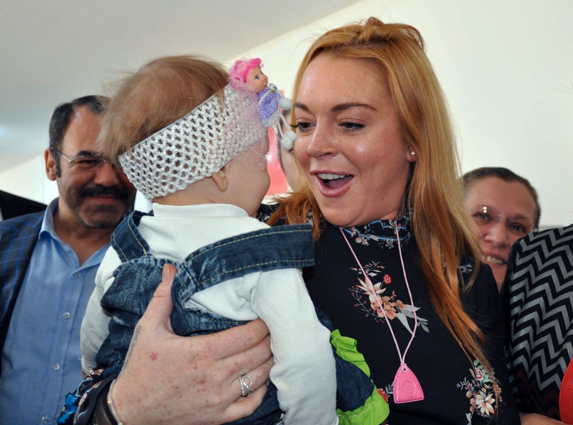 Lindsay Lohan i ett syrianskt flyktingläger i oktober.